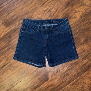 Jessica Simpson - Shorts